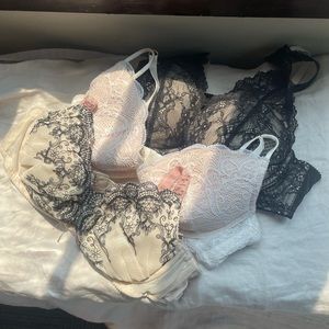 Lot of 3 Amphi & Peach John Bra 32C